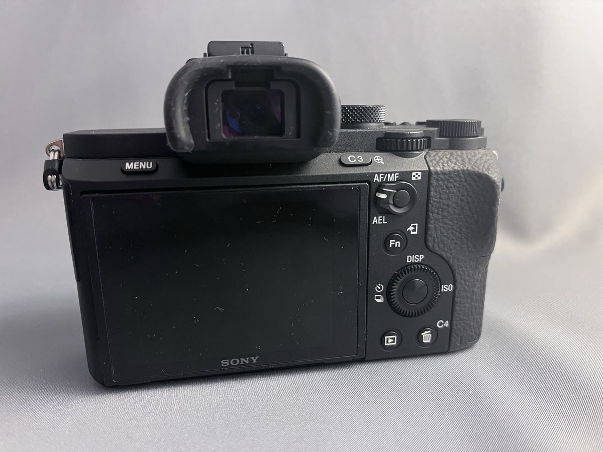 Sony Kamera: Sony A7II comme neuf seul. 1277 déclenchements – Neu (gemäss Beschreibung) aus Boudry von martin8mum 1