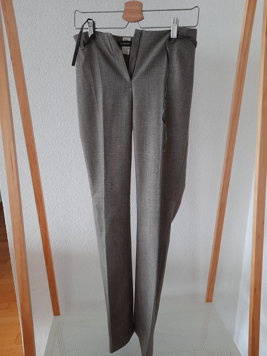 Completi & Tailleur: Tailleur Sinequanone – Nuovo (secondo la descrizione) da Mont-sur-Lausanne venduto da Pioutch 4