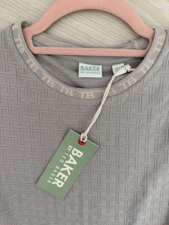 🤍🌴 Robe neuve Ted baker (152cm)