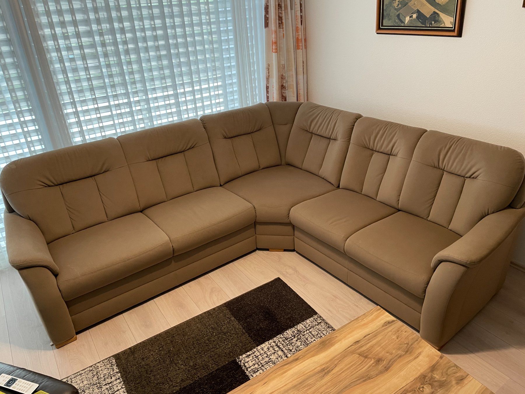 Sofas: Eck-Sofa - Wohnlandschaft Queenline – D'occasion à Bazenheid par hefti79