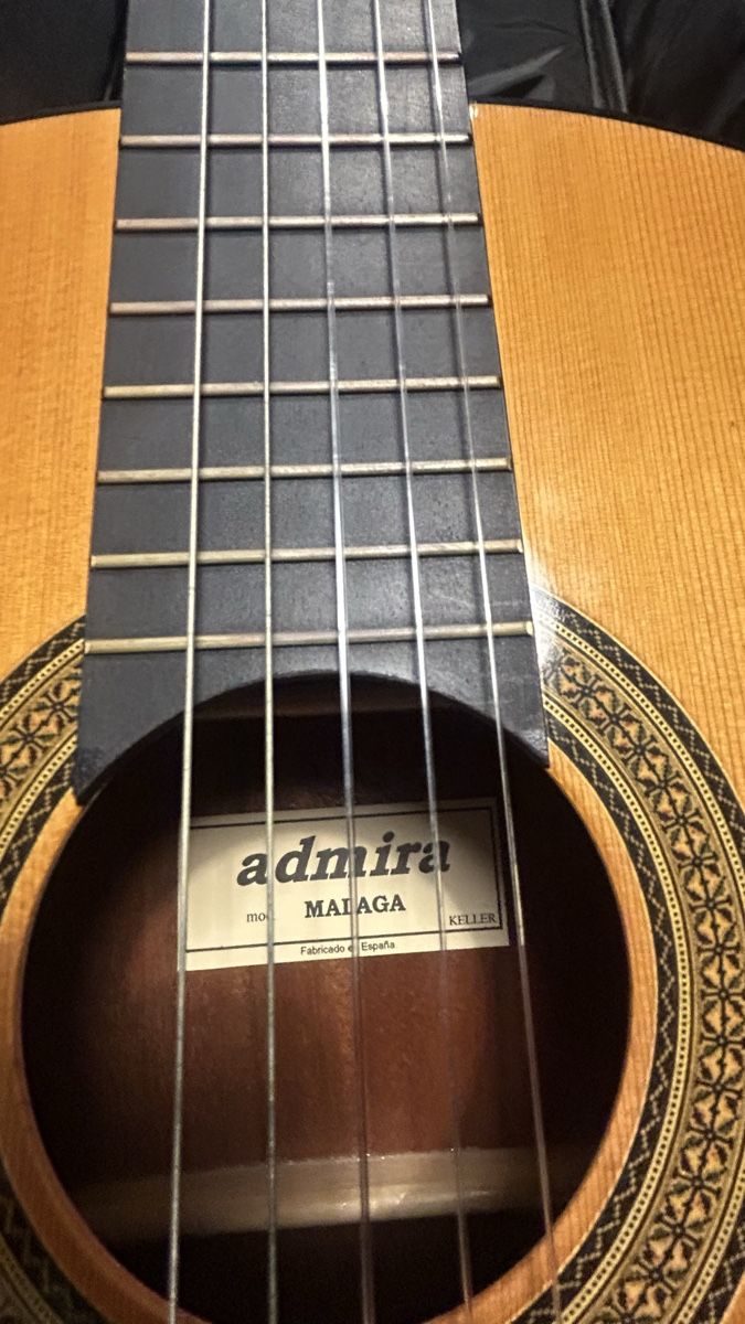 Strumenti musicali: Gitarre Admira Malaga – Usato da Bottmingen venduto da Cedeira 2