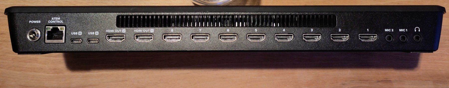 Blackmagic Console di mixaggio: Mischpult - Blackmagic ATEM Mini Extreme schwarz – Usato da Muri AG venduto da Betty238 2