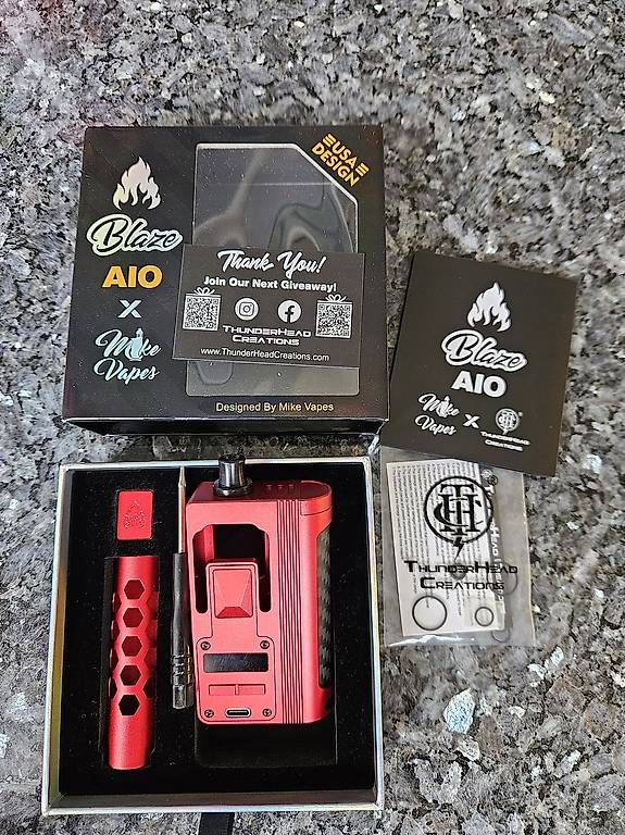 Autres tabacs: Vape Blaze AIO  – D'occasion à Münchenstein par Singleroad 1