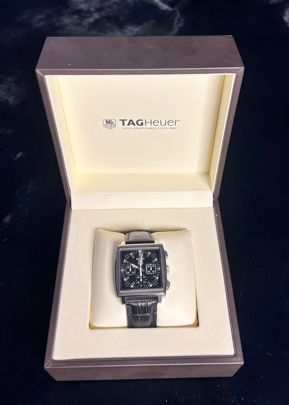 Tag Heuer Orologi: Tag Heuer Monaco CW2111 – Usato da Mettau venduto da Tanjasboudoir