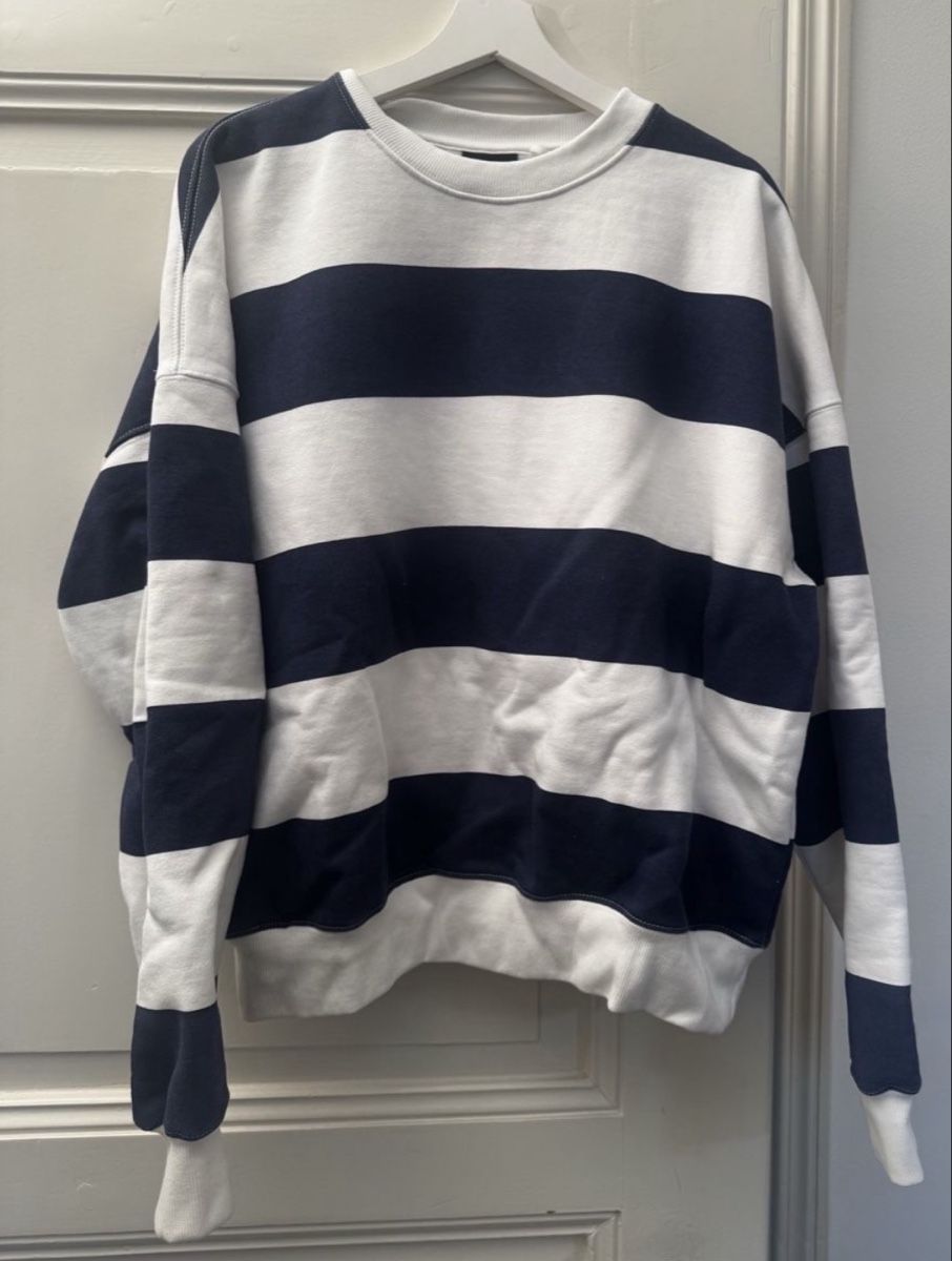 Pull&Bear Pullover & Sweatshirts: Pull&Bear Sweatshirt gestreift Blau Weiß Gr. L Neu. – Neu (gemäss Beschreibung) aus Zürich von ber_78xz 1