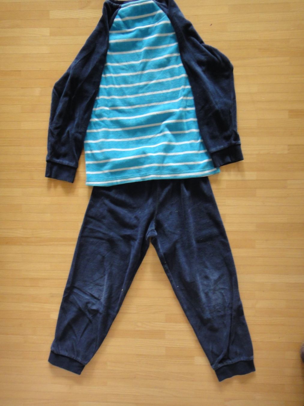C&A Pyjamas & Ähnliches: Pyjama C&A 8 Jahre 128 Jahre 100% Polyester – Gebraucht aus Winterthur von LemonTree5 1