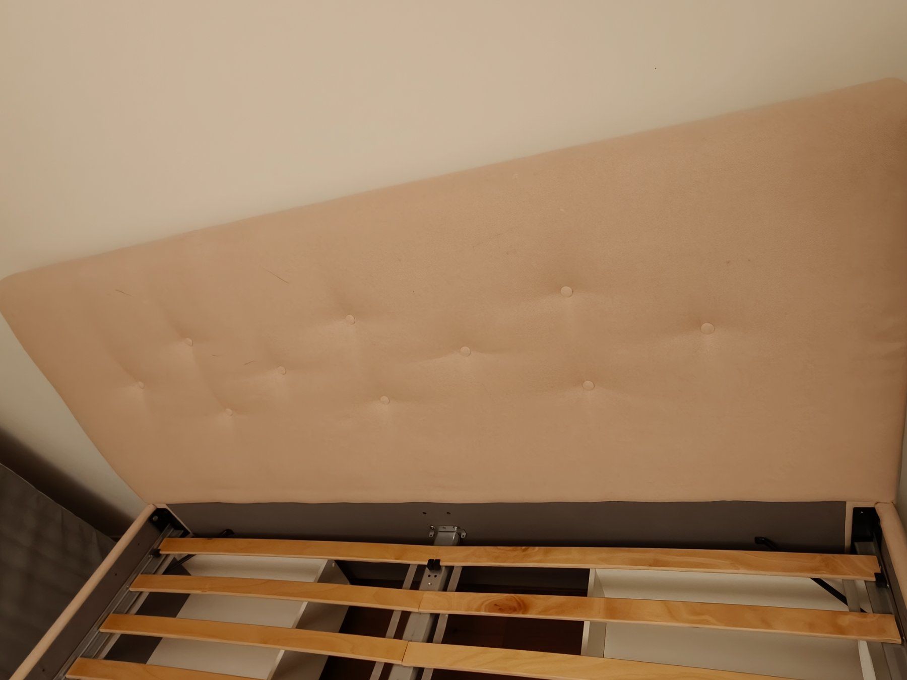 Ikea Letti: Bett IKEA IDANÄS – Usato da Adligenswil venduto da ser_6mpq 5