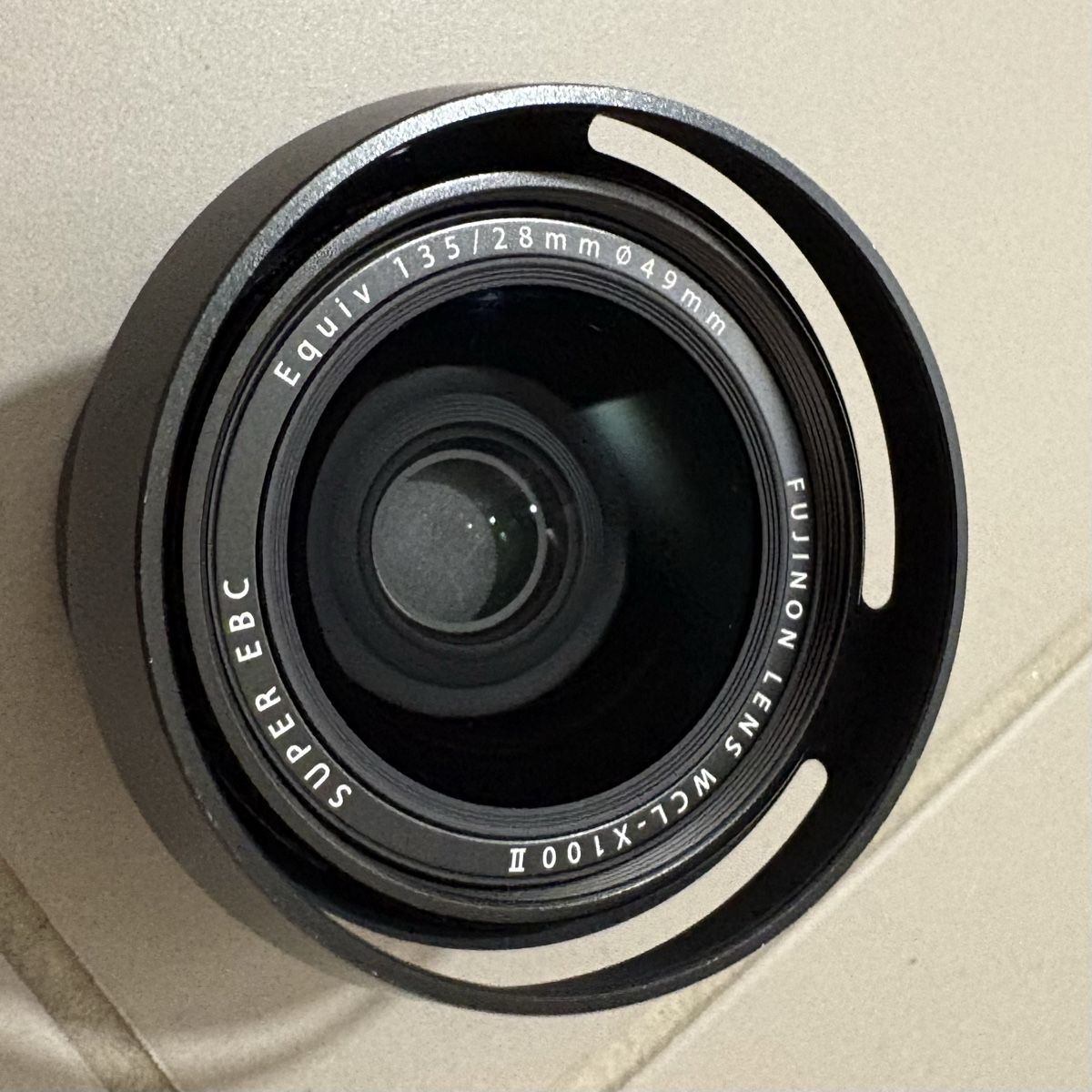 Fujifilm Appareil photo: Fujifilm X100VI + compléments optiques  – D'occasion à Troinex par Cedroulet 5