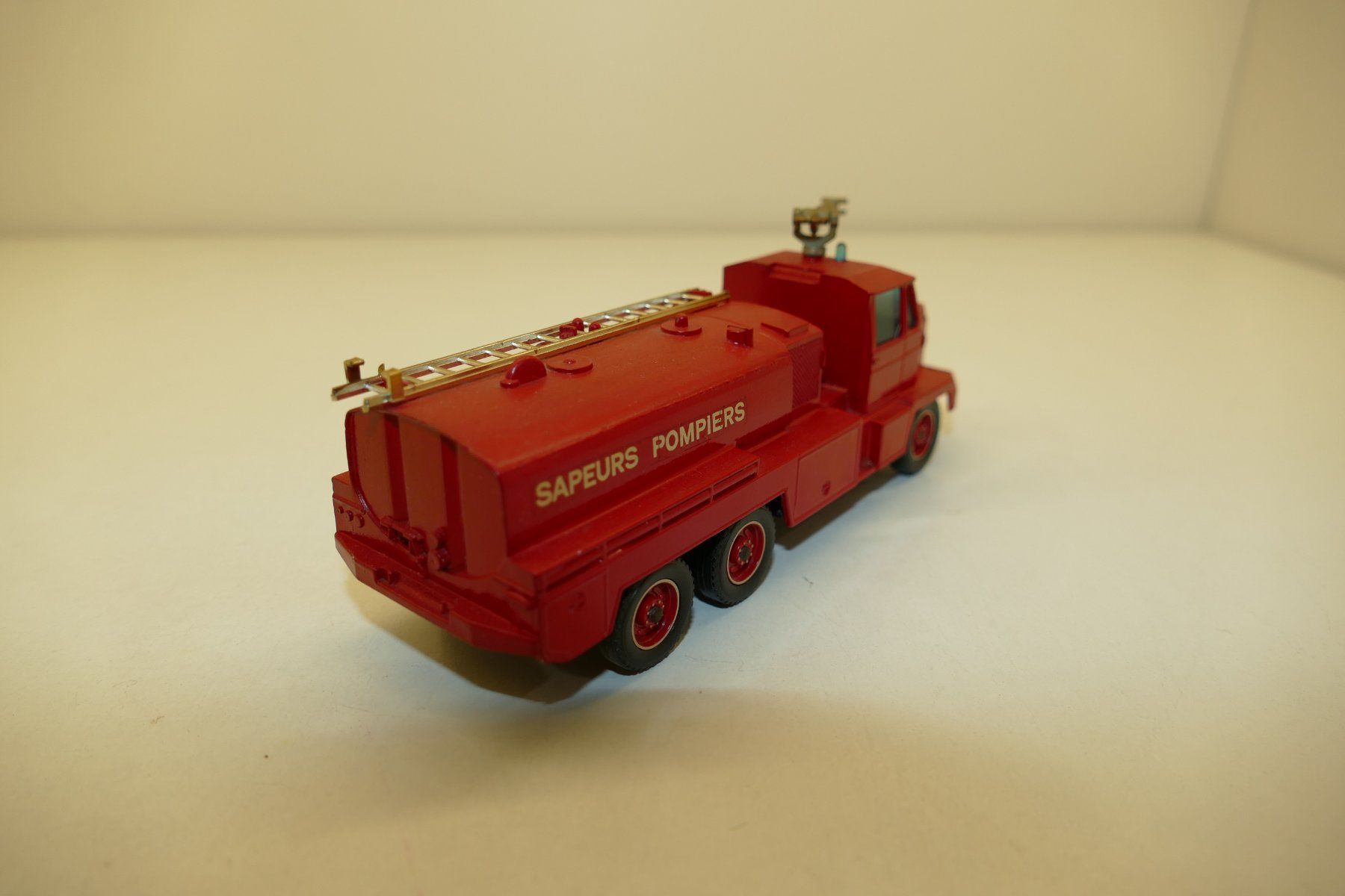 Solido Modellautos: Solido 1:50: Berliet lance mousse GBC34 – Gebraucht aus Niederhasli von rail-duerst 2