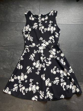 Kleid