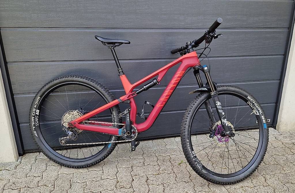 Canyon Biciclette: Canyon Neuron CF 8 WMN 2022 - Grösse M – Usato da Berikon venduto da lotti11 3