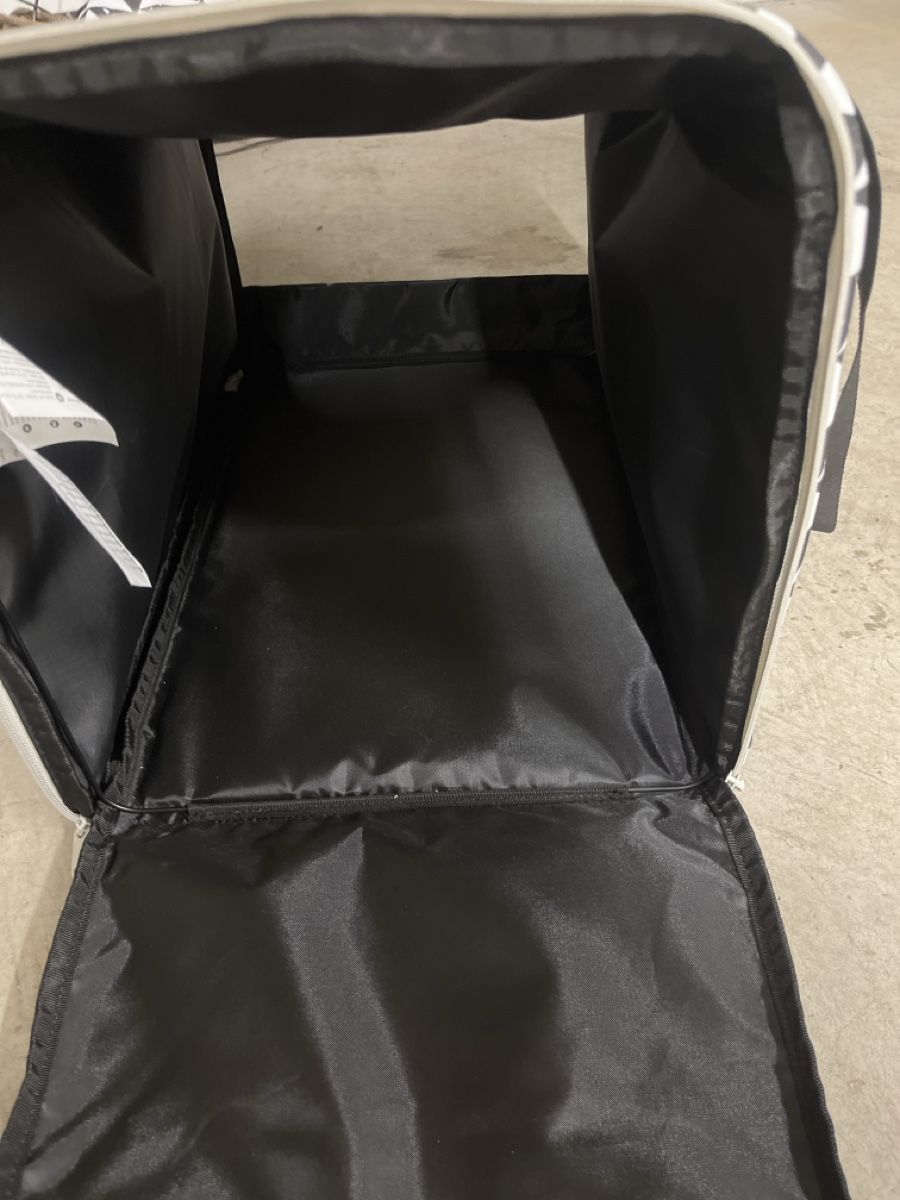 Käfige, Transport & Sicherheit: cat/ small Dog  carrier – Gebraucht aus Zürich von Fisi80 1