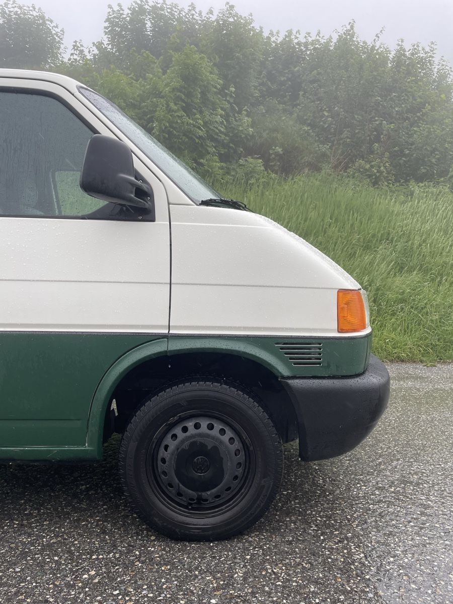 VW Camping Fahrzeuge: VW T4 2.5 TDI Camper ab MFK – Gebraucht aus Laax GR von syannick 1