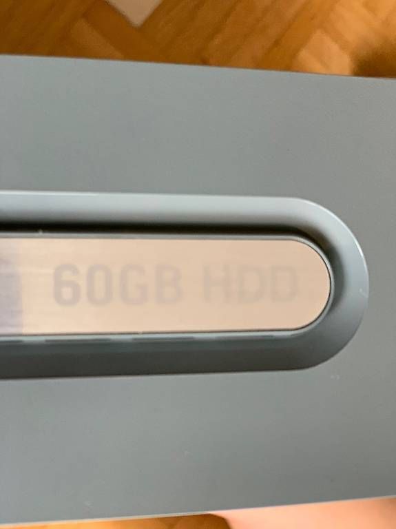 Console: XBOX 360 60GB HDD – Usato da Wädenswil venduto da Volvic13 1