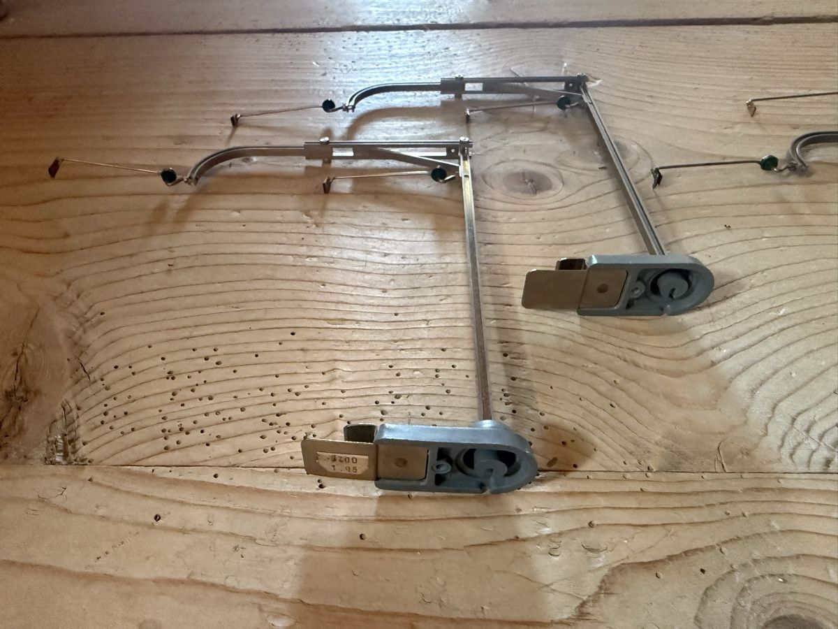 Buco Modelleisenbahnen: 4 Original BUCO Masten No. 8710 – Gebraucht aus Amden von vipernatter 4
