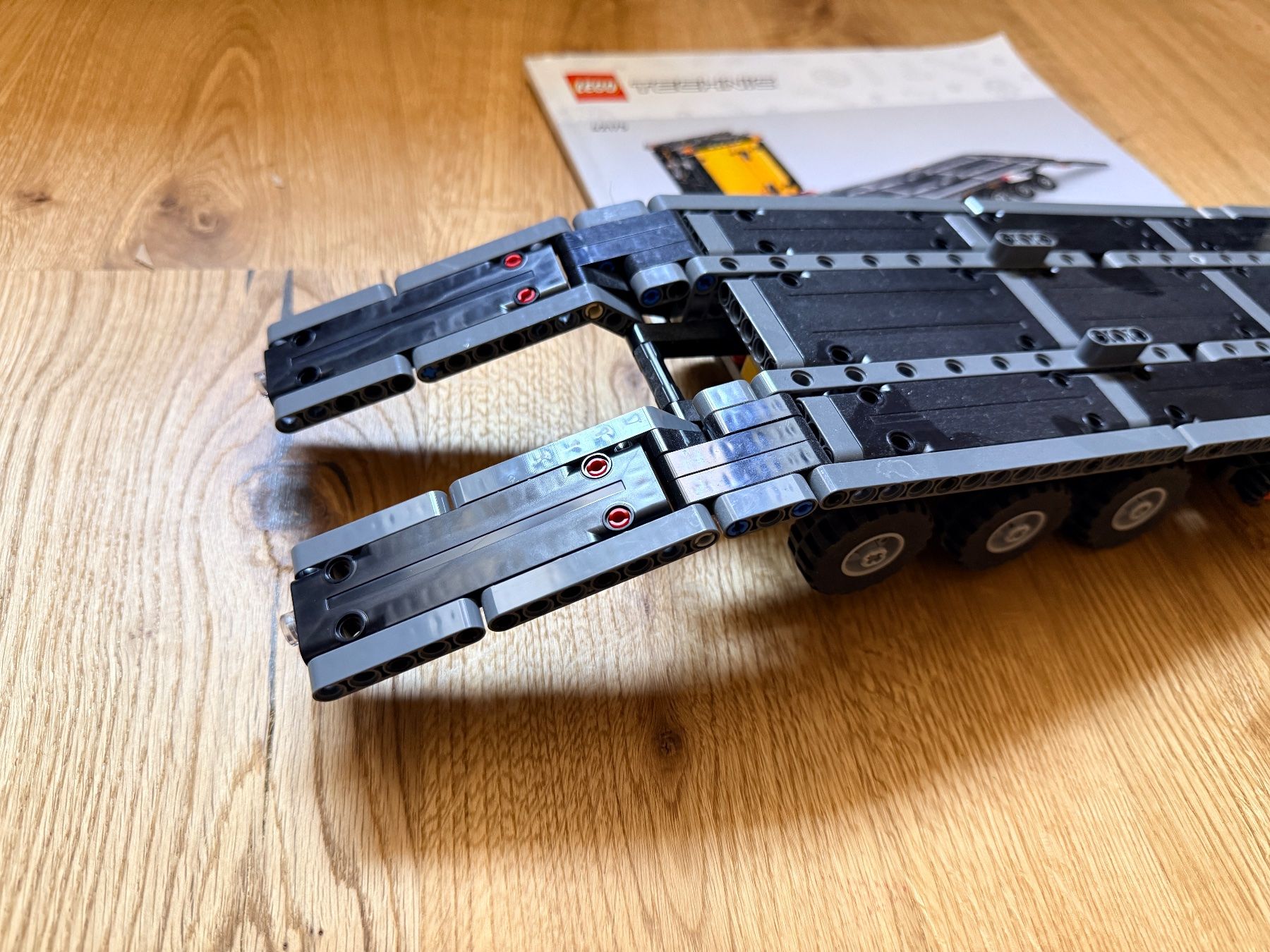 Lego Spielzeuge: Lego Technics Laster 42175 (unvollständig) – Gebraucht aus Aarau von Wertstueck 4