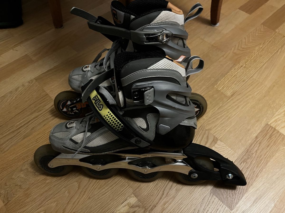 Fila Pattini in linea & Pattini a rotelle: Fila Inlineskates M90 Gr. 41 – Usato da Subingen venduto da Patrizia.21 3