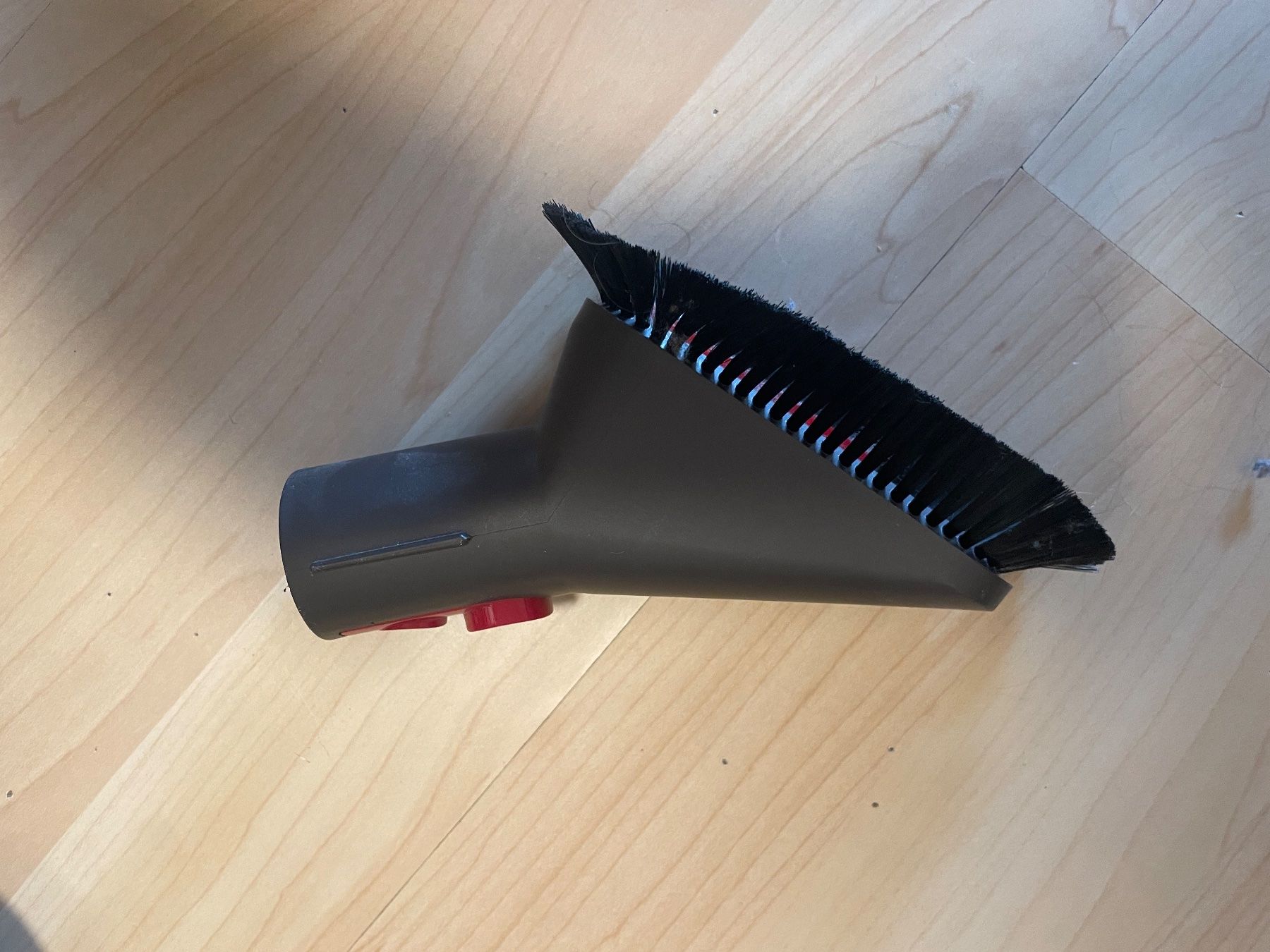 Dyson Aspirapolveri & Accessori: Dyson V11 Absolute Pro diverse Aufsätze – Usato da Birsfelden venduto da Schwimby10 1