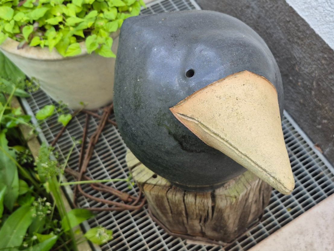 Statuette: Keramik-Vogel Garten Deko – Usato da Eggersriet venduto da Fredb 4