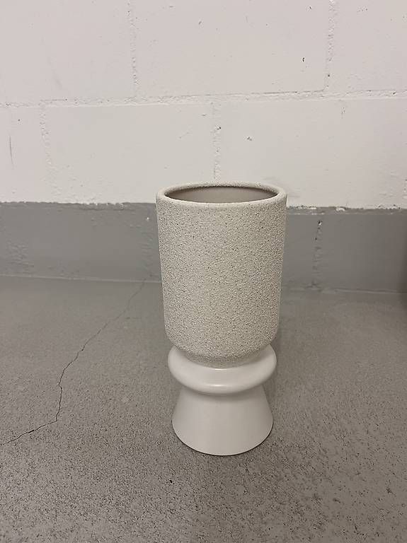 Vasi & Recipienti: Keramik Vase Höhe 20cm – Nuovo e nell'imballaggio originale da Winterthur venduto da pabe91