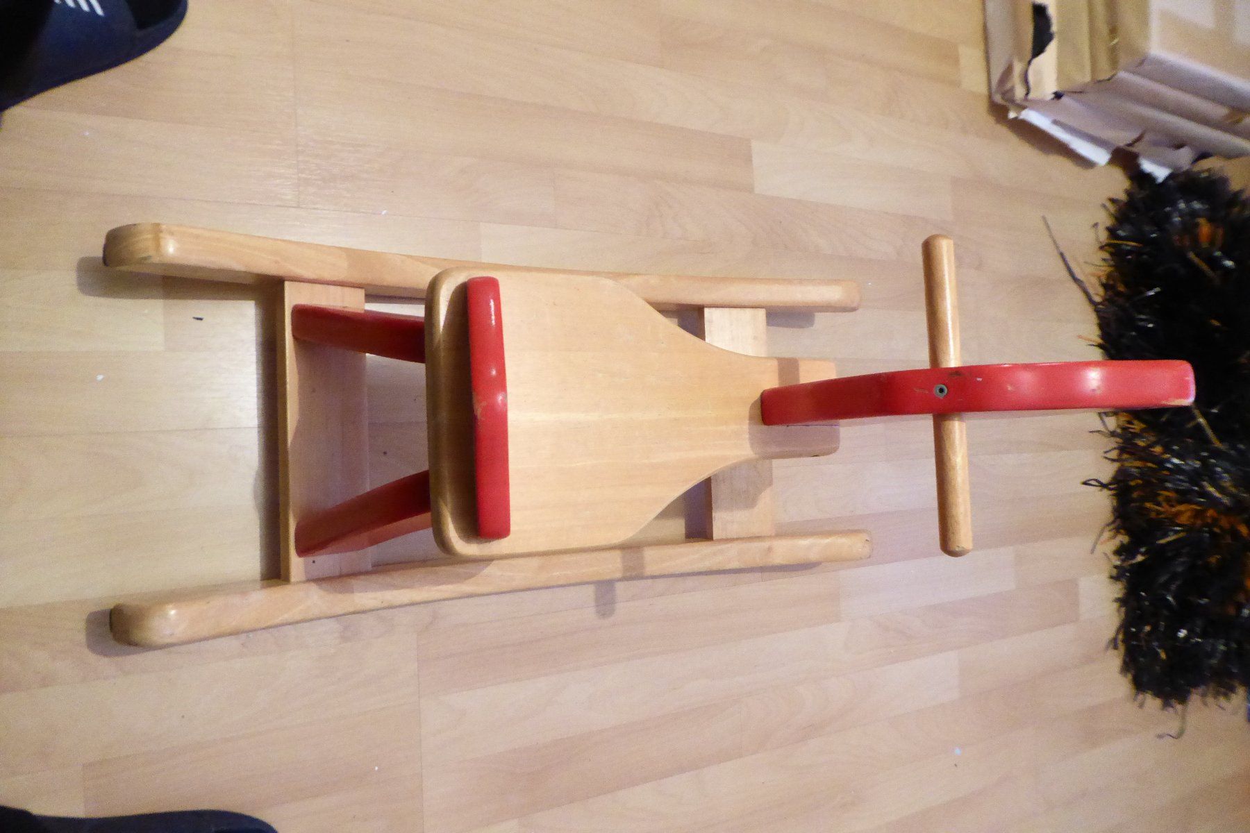 Giocattoli: Schaukelpferd Holz – Usato da Allschwil venduto da Summelsarium 4