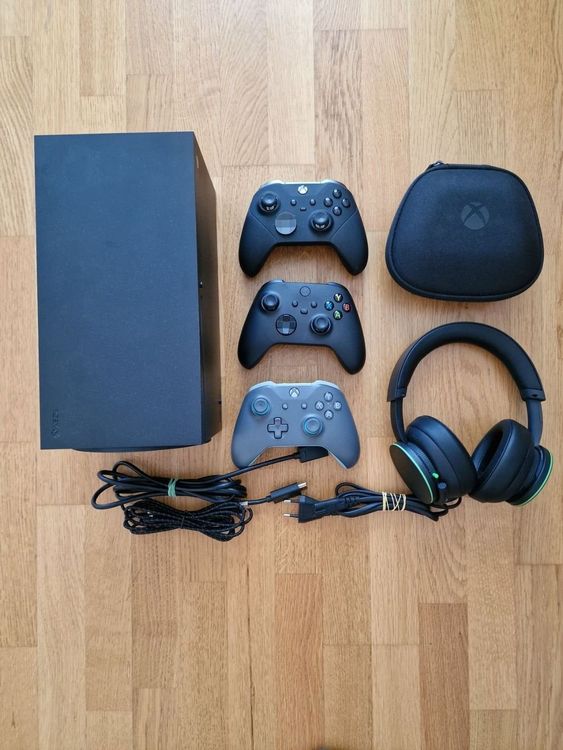 Xbox Series X mit Zubehör | Kaufen auf Ricardo