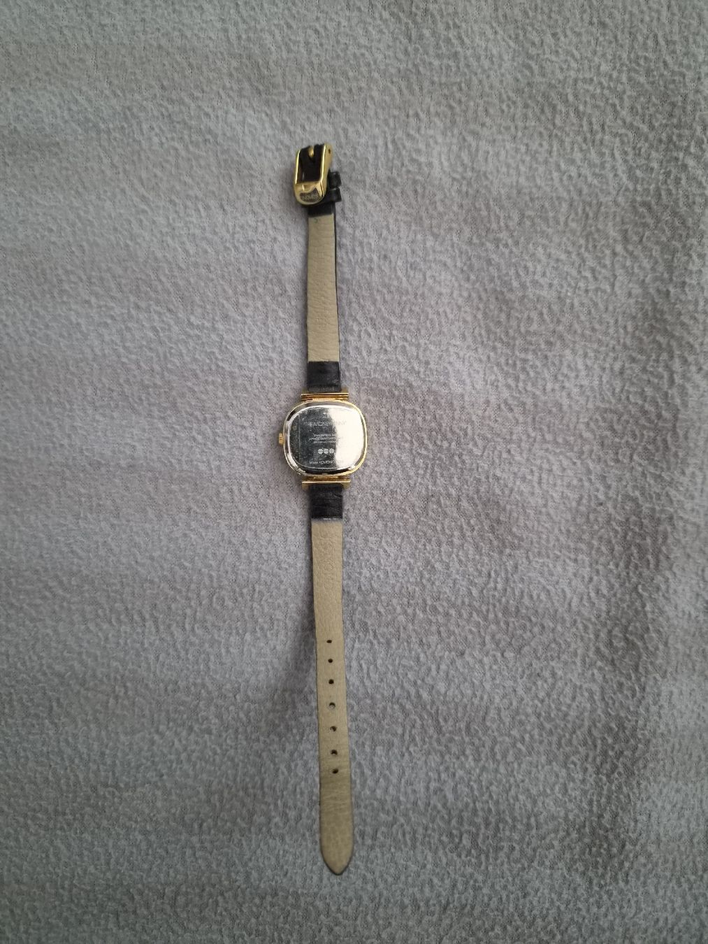 Orologi: moneypenny uhr  – Difettoso da st.gallen venduto da pea_g9s9 1