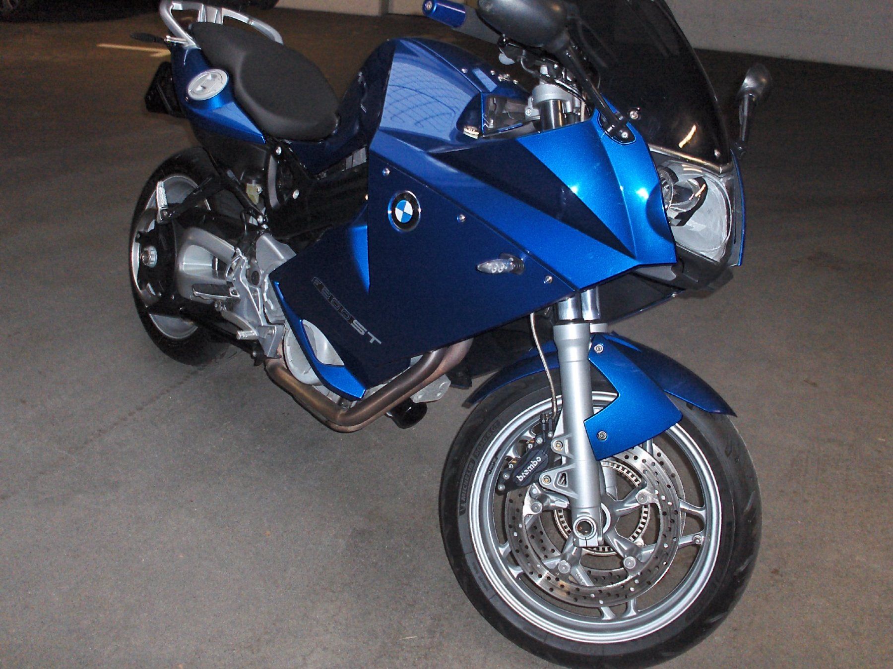 BMW Strada: BMW F800 ST blau – Usato da Oberdorf NW venduto da edri 1
