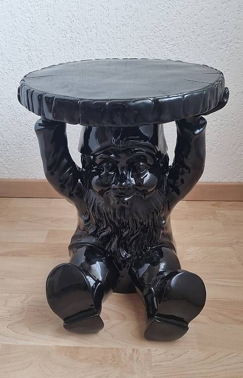Figuren: Beistelltisch/Hocker Philipp Stark Gnomes – Gebraucht aus Zwingen von fischli1504
