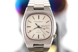 Ronda Quartz Day Date