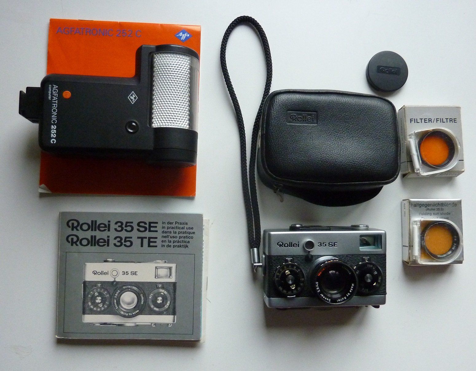 Rollei Fotocamera: Rollei 35 SE   mit Blitzlicht Agfa – Usato da Lohn-Ammannsegg venduto da xymark 1