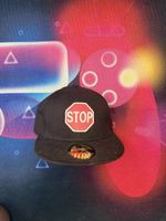 New Era Cap 59Fifty, Grösse 7 1/8 - Stop Schild Motiv