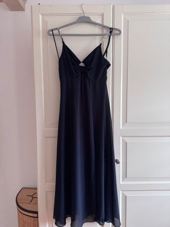 UNE ROBE XS MORGAN NOIRE PORTÉE 0 FOIS