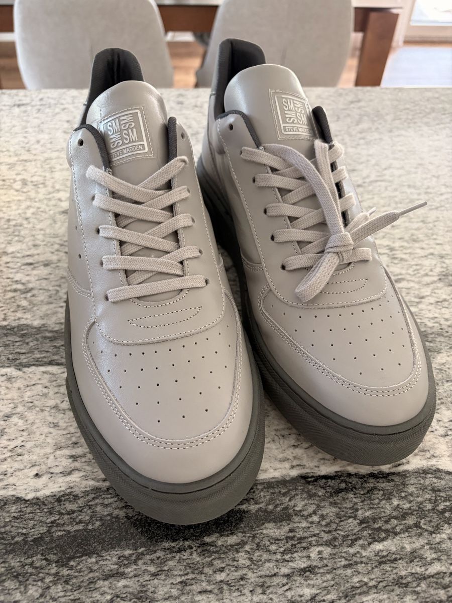 Steve Madden Scarpe da uomo: Steve Madden - Brent - Sneaker - light grey - Grösse 45 – Nuovo (secondo la descrizione) da Laupersdorf venduto da JasperQuin