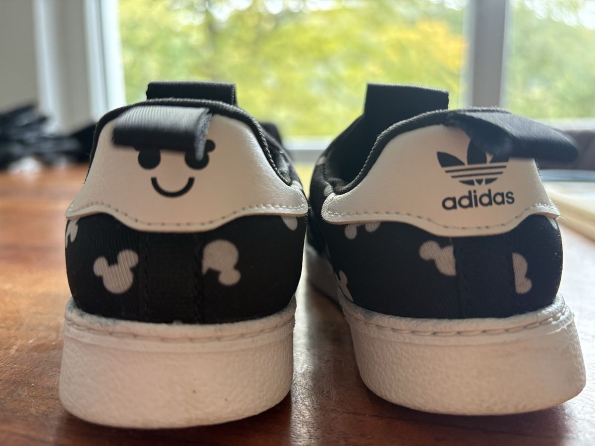 Adidas Chaussures garçon: Mickey Mouse-Schuhe von adidas – Neuf (Voir description) à Münsingen par Eevita 3