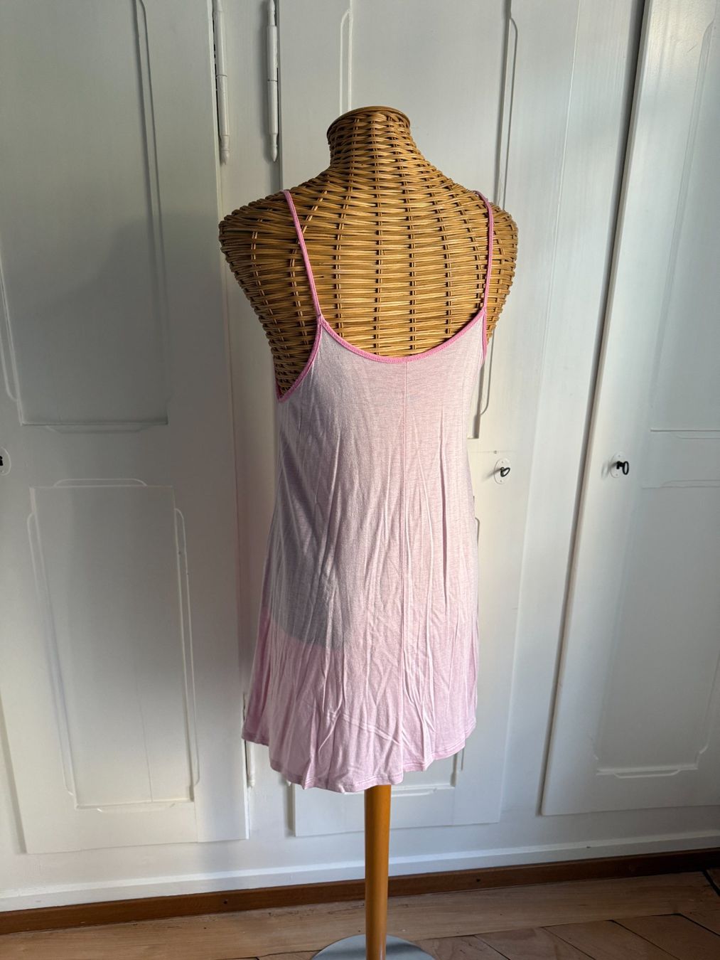 Robes: Kleidchen rosa fliessend M – D'occasion à Zürich par Diazaio 2