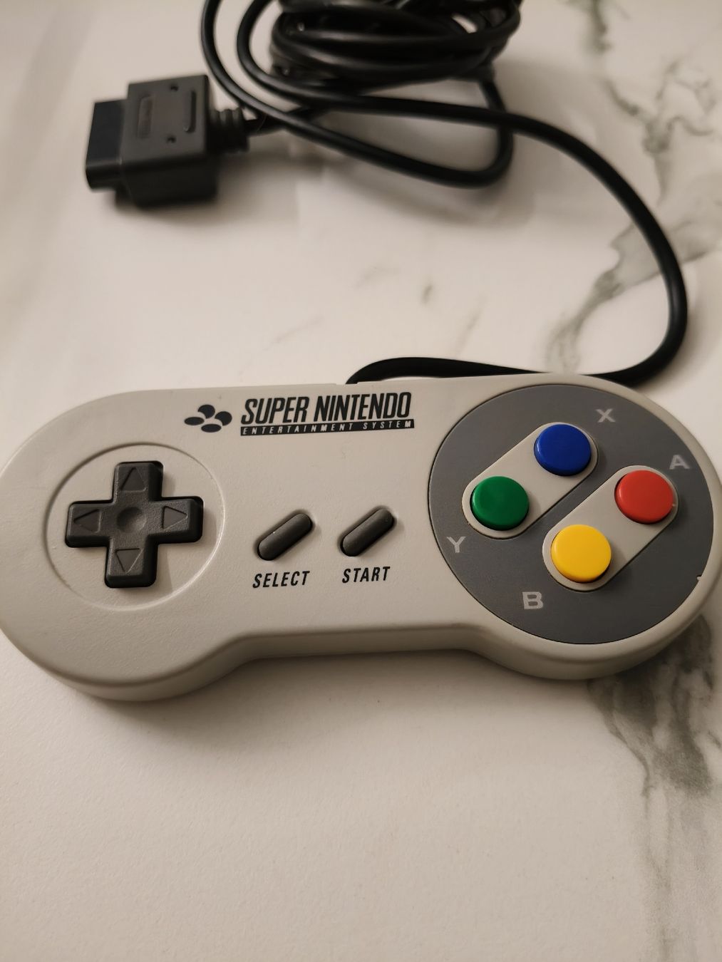 Nintendo Controller: Original Super Nintendo Controller - Guter Zustand! – Usato da Oensingen venduto da ece_8k7q