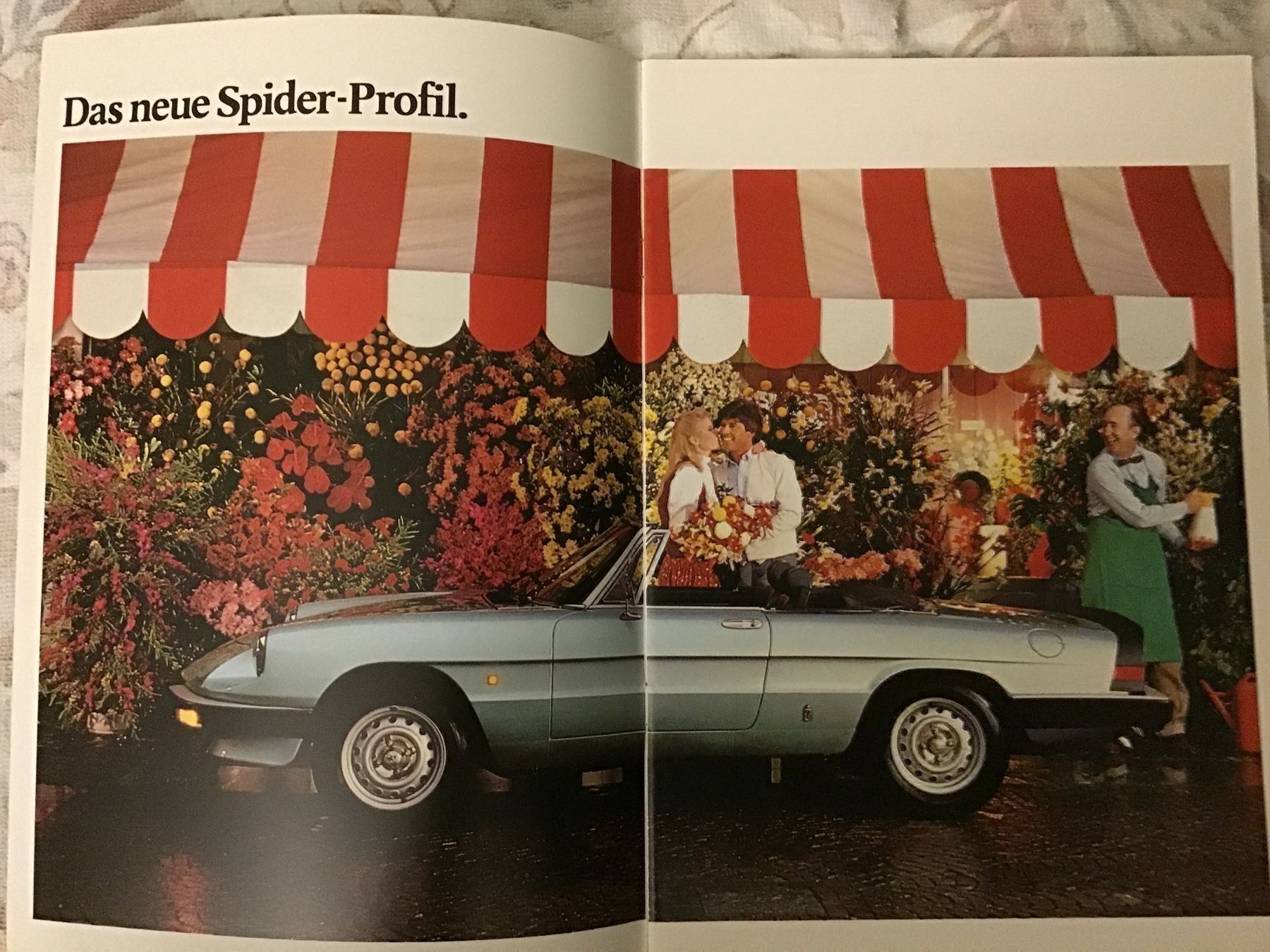 Alfa Romeo Dokumente: Alfa Spider Verkaufsprospekt 24 S. 1983 – Gebraucht aus Scherzingen von Starseller62 1