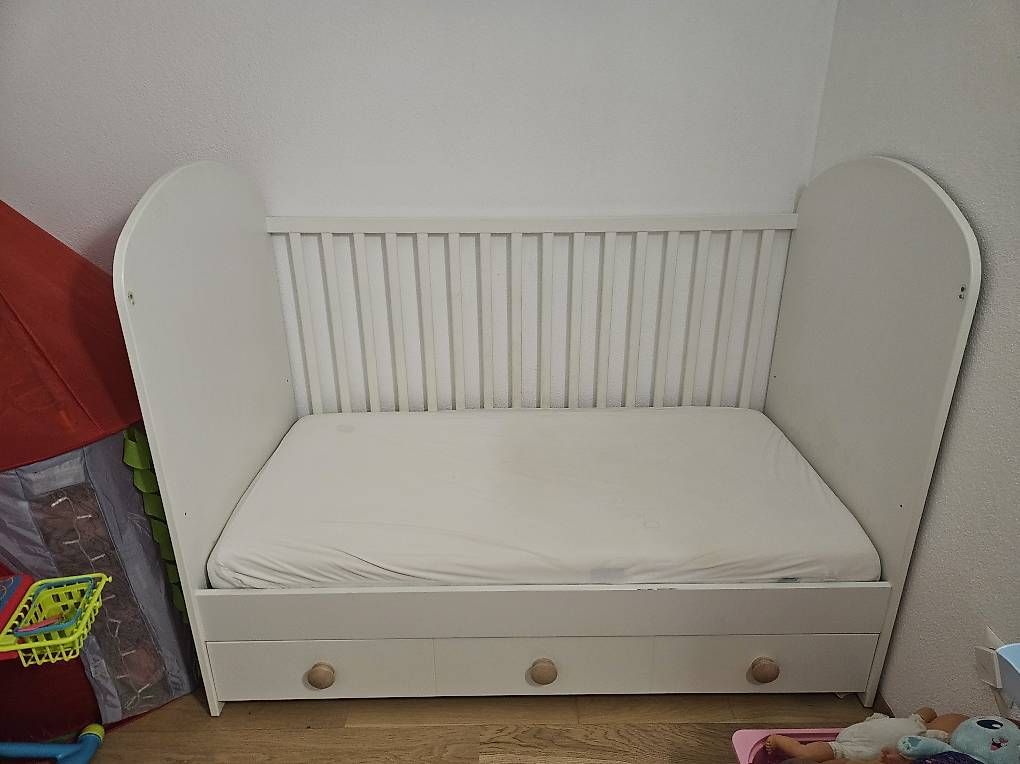 Ikea Betten: Lit bébé évolutif Ikea Gonatt – Gebraucht aus Founex von Ana_2412 4
