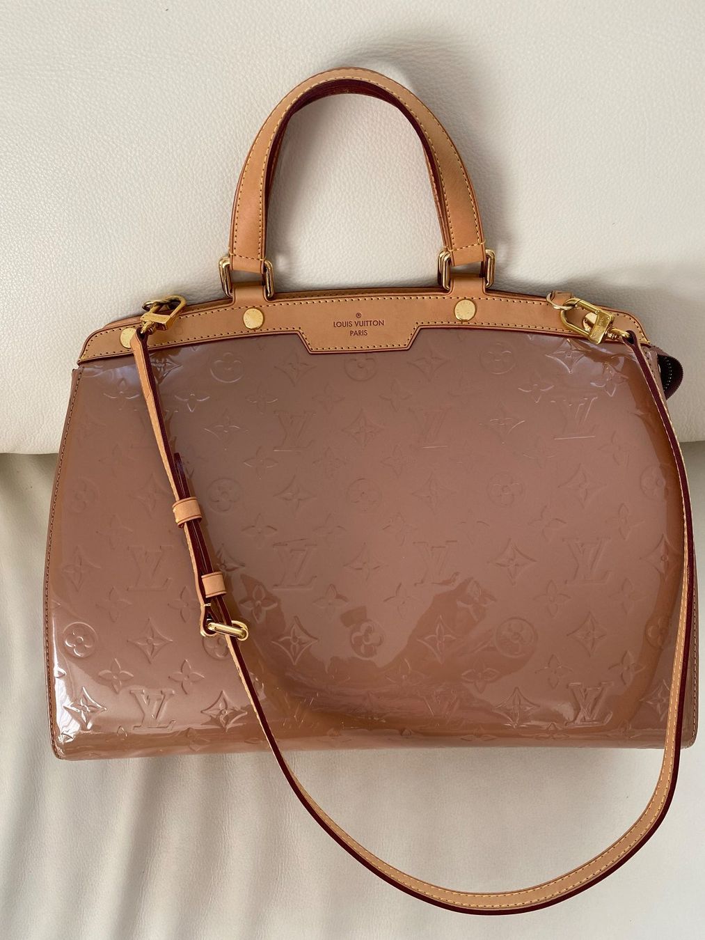 Louis Vuitton Taschen für Damen: LOUIS VUITTON Brea GM Rose Velours Monogram Vernis – Neu (gemäss Beschreibung) aus Winkel von ferrari2022