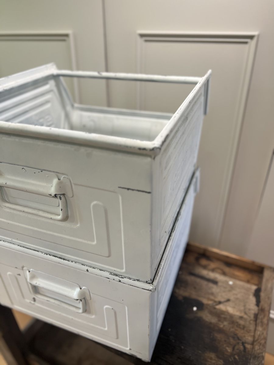 Casse di trasporto: Aufbewarungsbox Metallkiste weiss – Usato da Sirnach venduto da dasrosahaus 2
