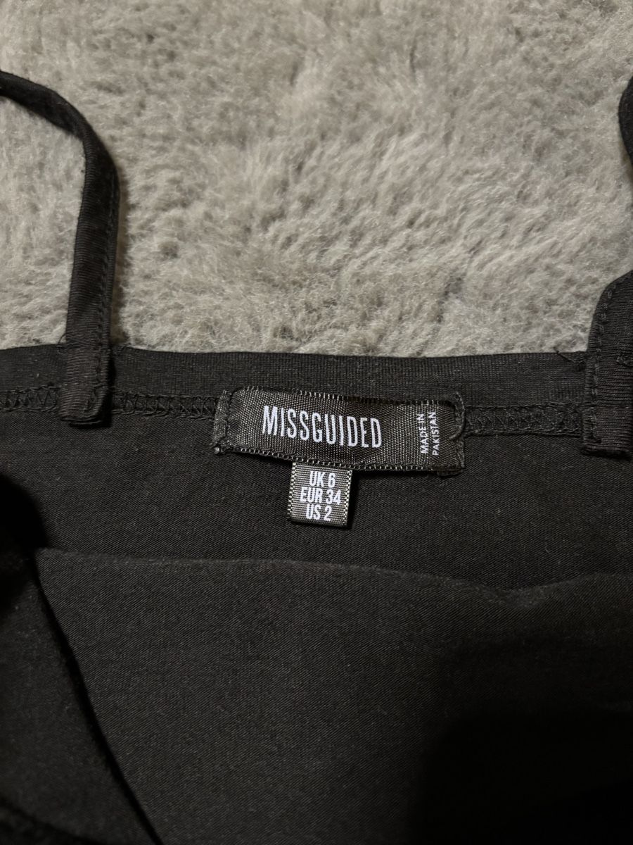 Top: Missguided Black Body – Nuovo (secondo la descrizione) da Wichtrach venduto da Re_Fit 2
