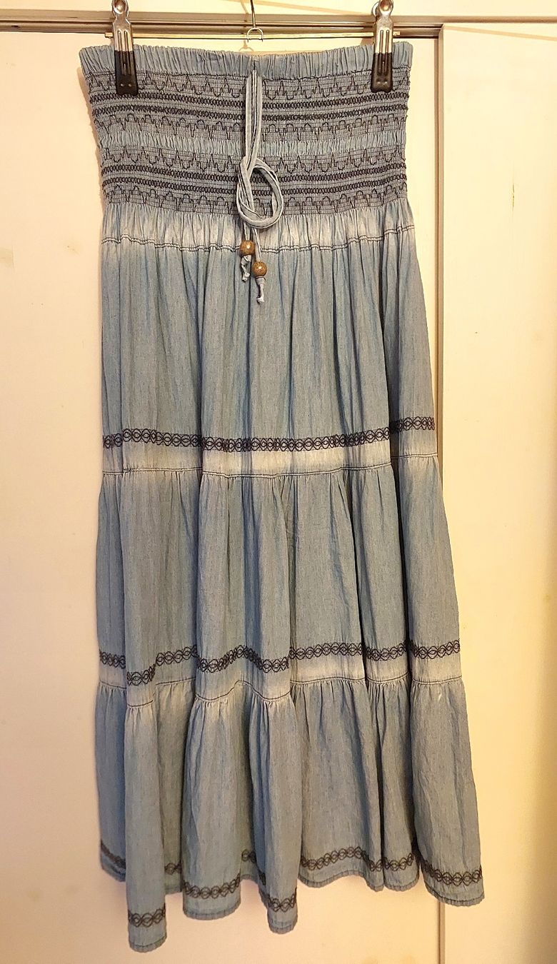 Röcke: Jeansrock – Neu (gemäss Beschreibung) aus Brunnen von CHOUCHOU.