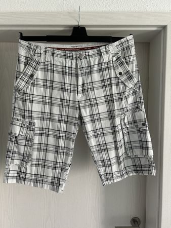 Herren Cargo Shorts Karomuster Grösse 33