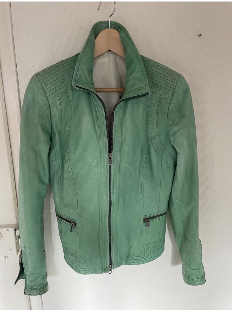 Jacken: GRÜNE LEDERJACKE GRÖSSE M – Gebraucht aus Dübendorf von ali_g7p8