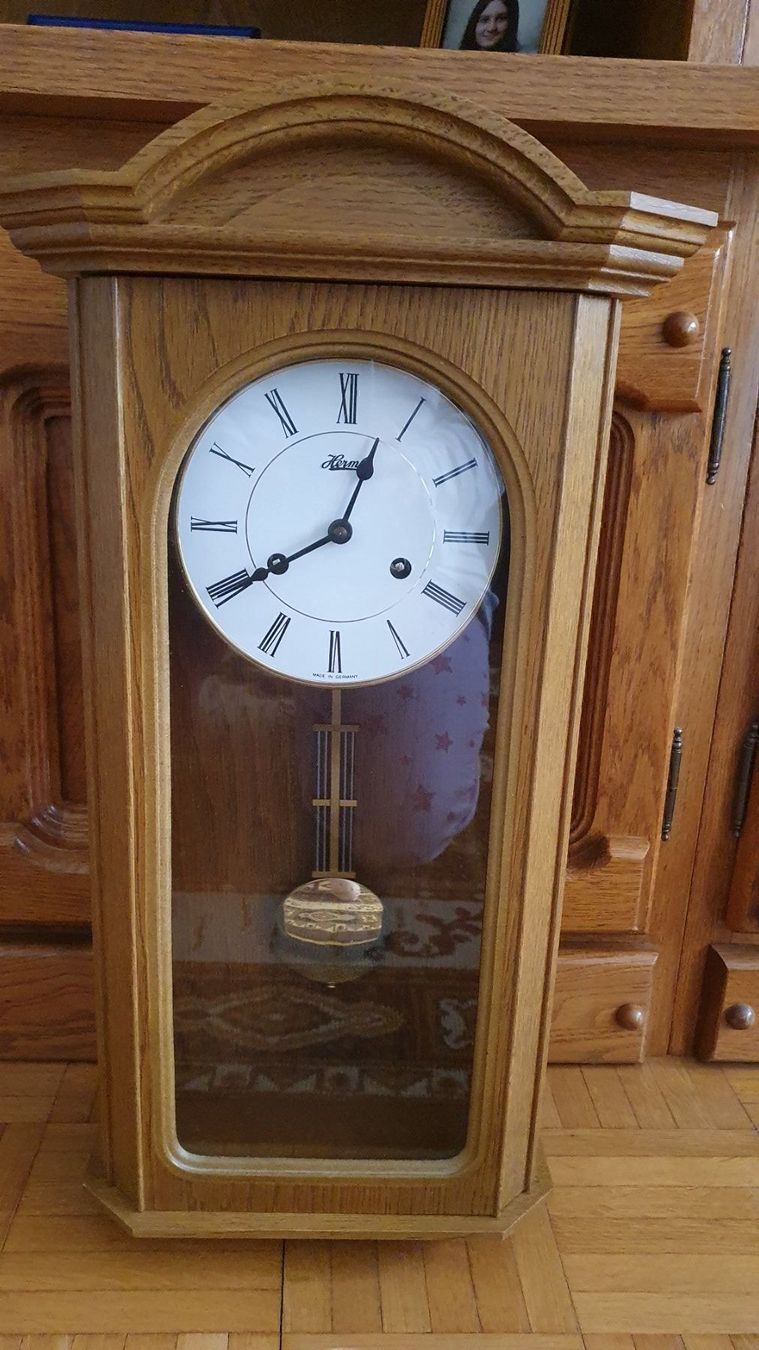 Articoli in legno: Holzwanduhr mit Pendel – Usato da Zürich venduto da mar_fh5h