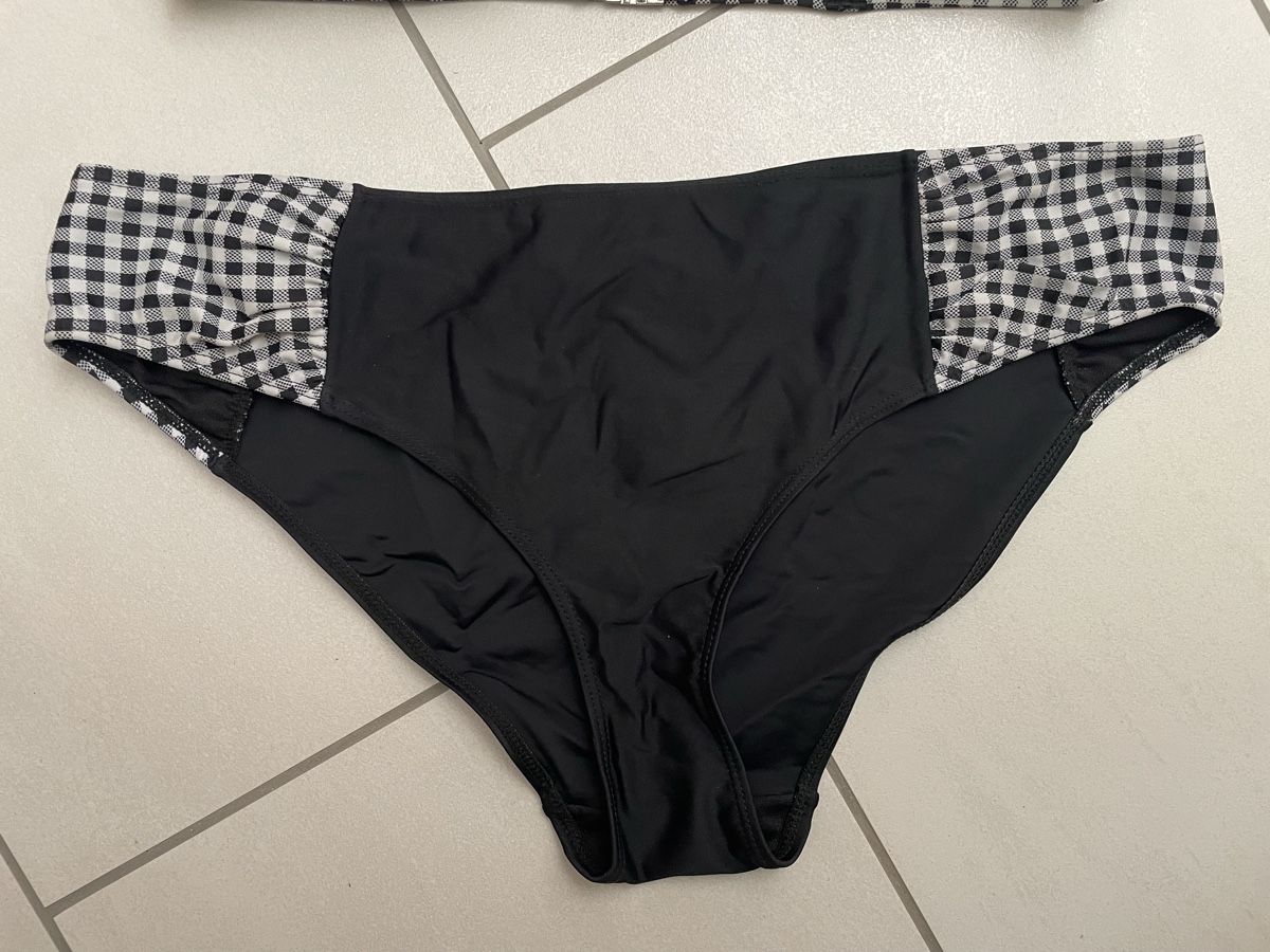 Maillots de bain & Bikinis: Bikini Gr 44 – D'occasion à Rüti ZH par kar_xx9l 2