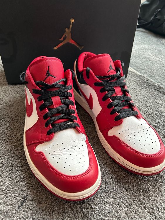Nike Air Jordans 1 Low - �??Bulls�?? Red Gr. 45 | Acheter sur Ricardo