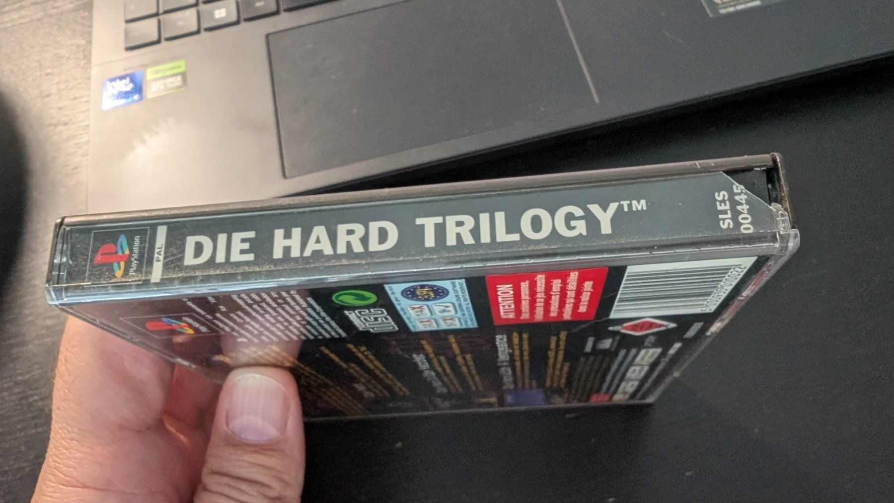 Giochi: Die Hard Trilogy – Usato da St-Cergue venduto da Stekuff73 7