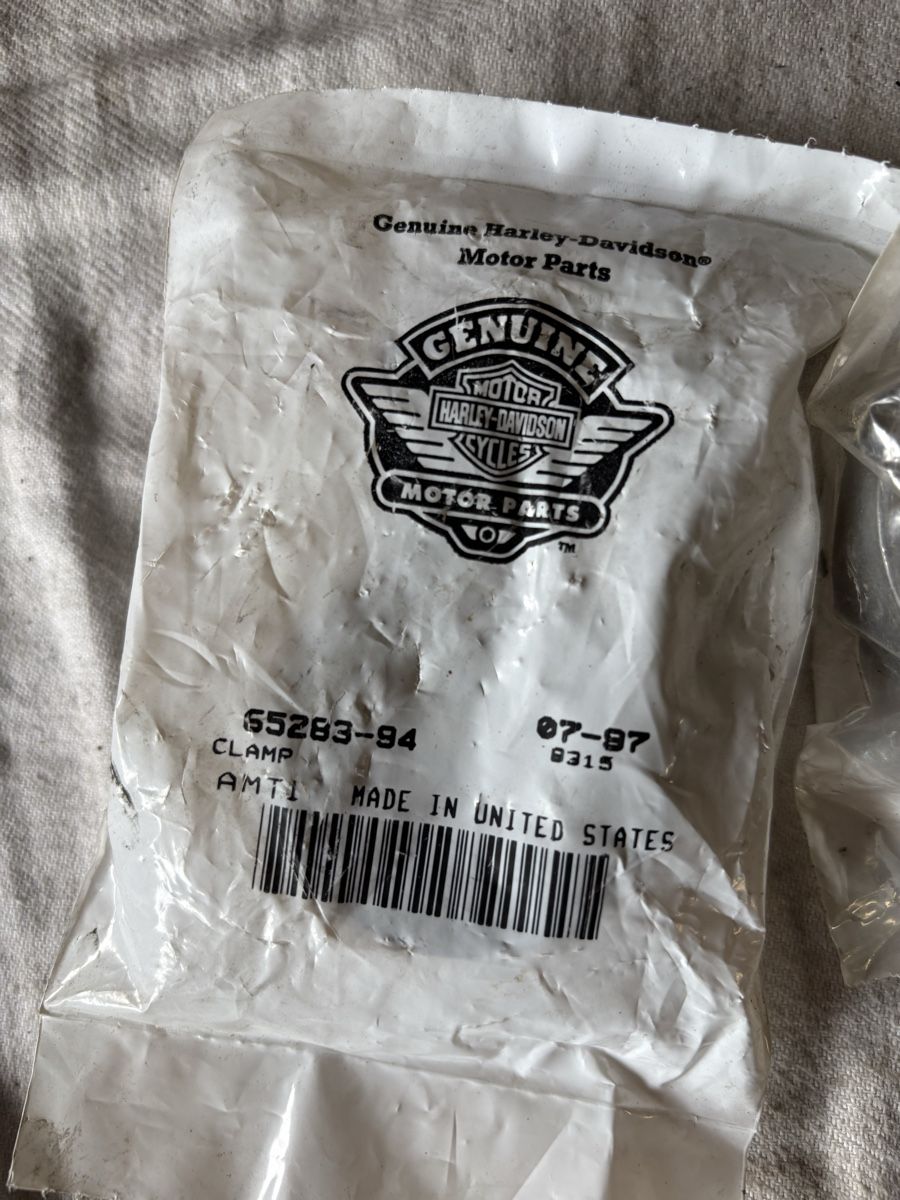 Harley-Davidson Tutti i ricambio per moto: Harley Davidson Auspuffschellen 65283-94 – Nuovo (secondo la descrizione) da Schötz venduto da Harley35 2